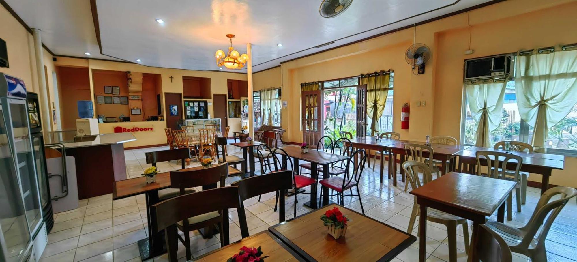 Oyo 1038 William Hearts Pension Puerto Princesa ภายนอก รูปภาพ