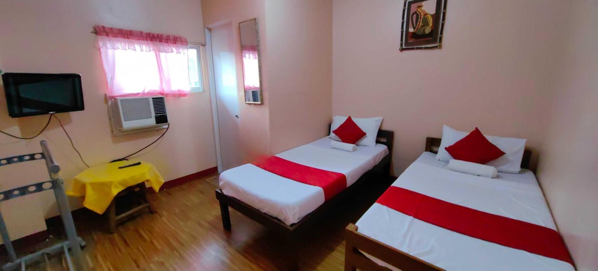Oyo 1038 William Hearts Pension Puerto Princesa ภายนอก รูปภาพ