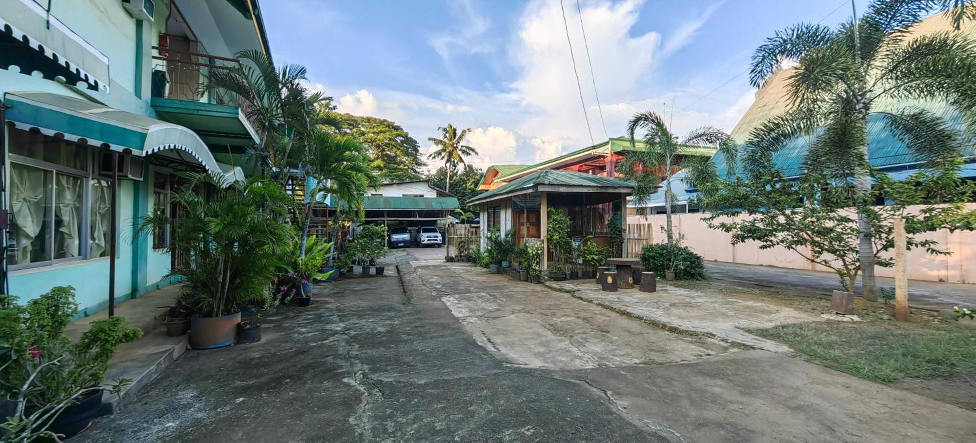 Oyo 1038 William Hearts Pension Puerto Princesa ภายนอก รูปภาพ